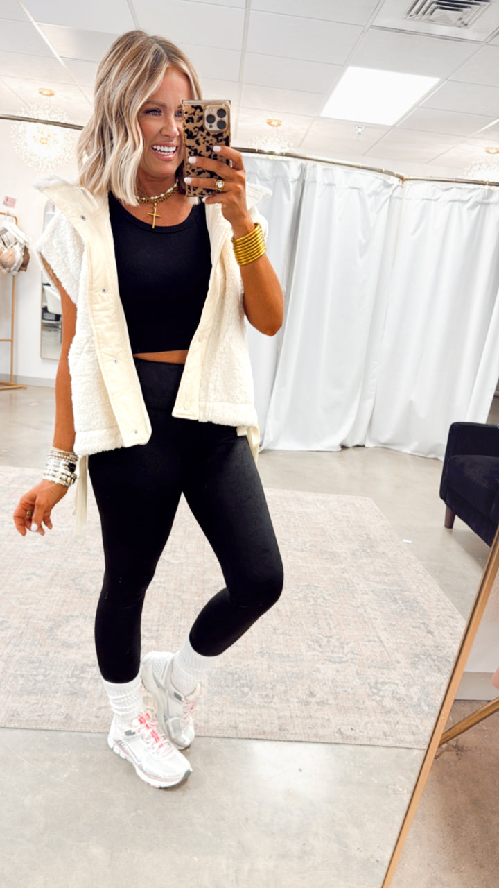 Lumi Sherpa Vest-Ivory