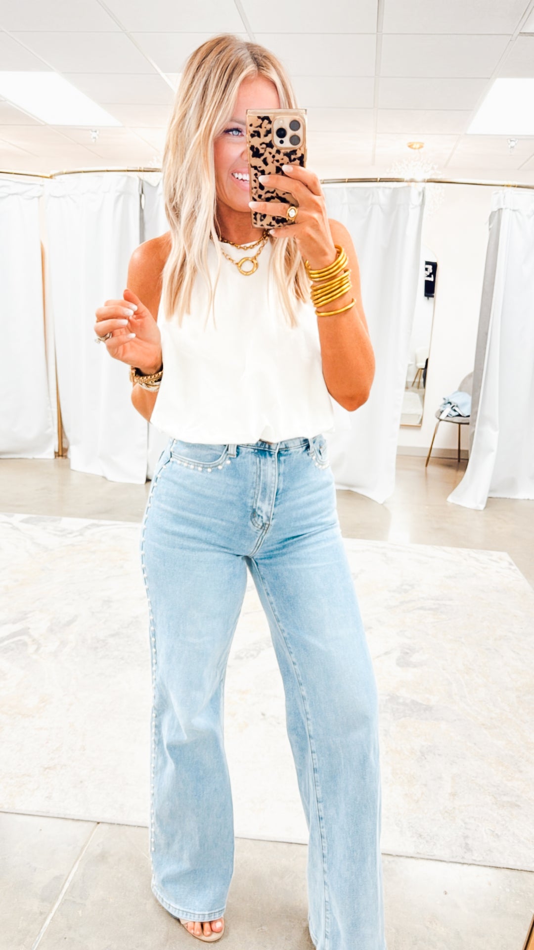 Brandi Bubble Hem Top-White