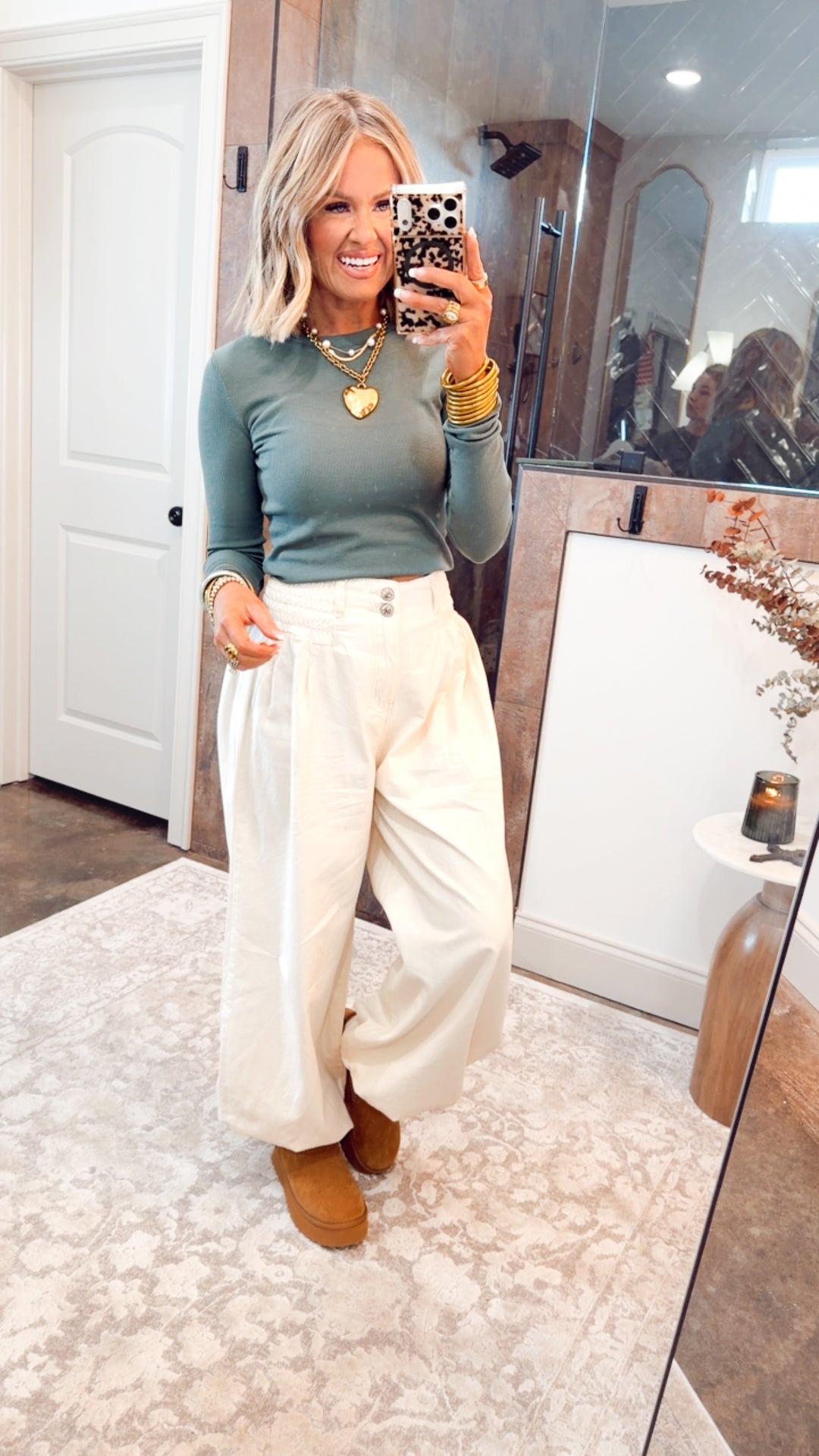 Round Neck Fitted Ribbed Top-Green