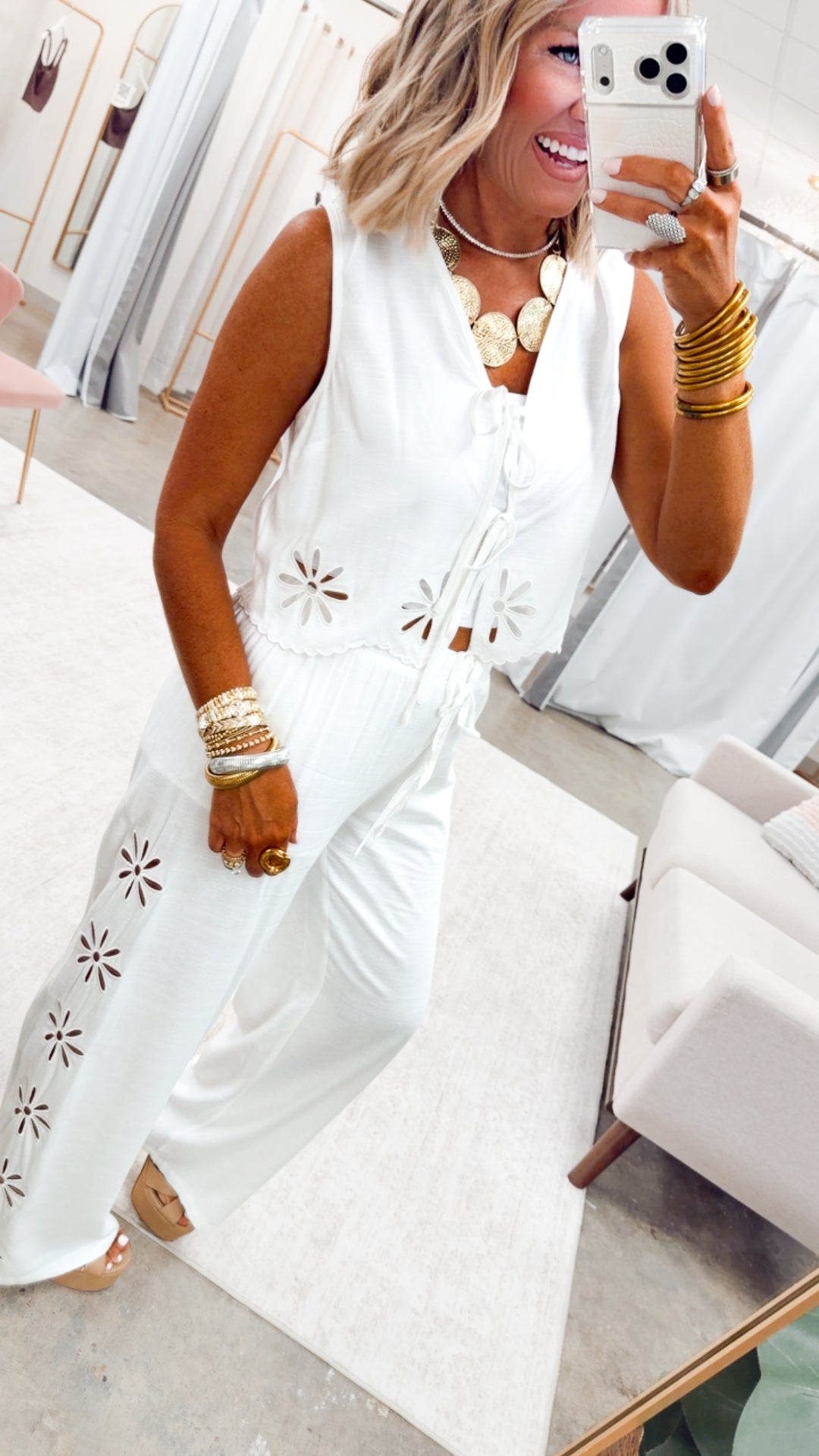The Daisy Bloom Eyelet Set