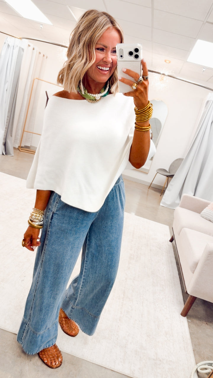 The Gretchen Poncho Top-White