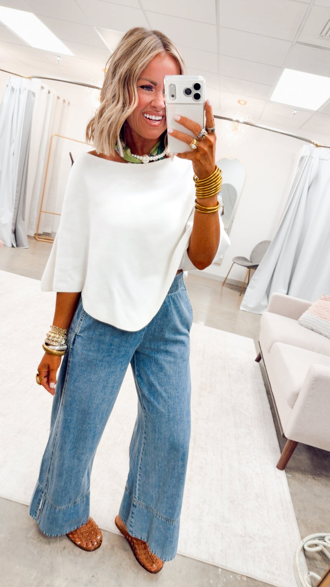 The Gretchen Poncho Top-White