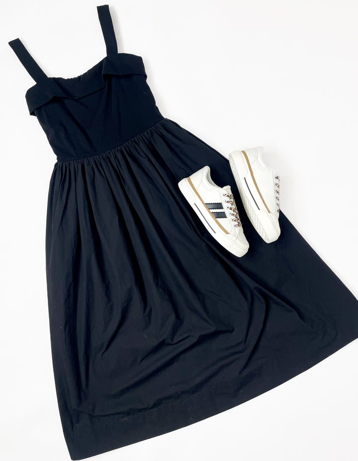 Chic Harmony Midi Dress-Black