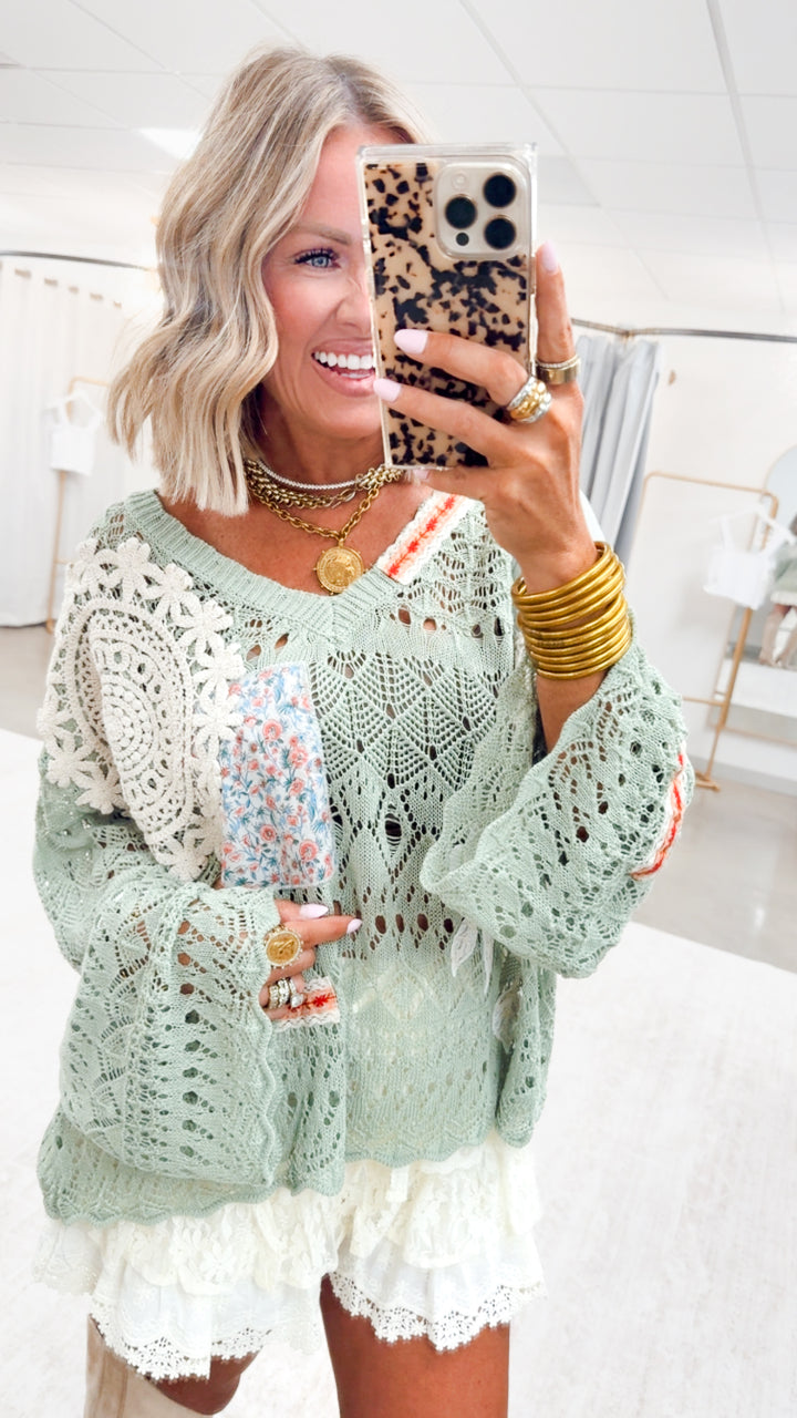 Whimsy Lace Shorts-Cream