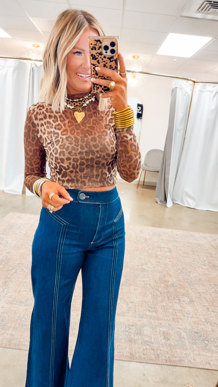 Chic Leopard Mesh Top
