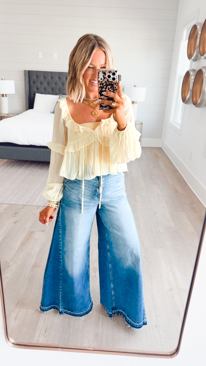 The Daisy Drift Blouse-Light Yellow