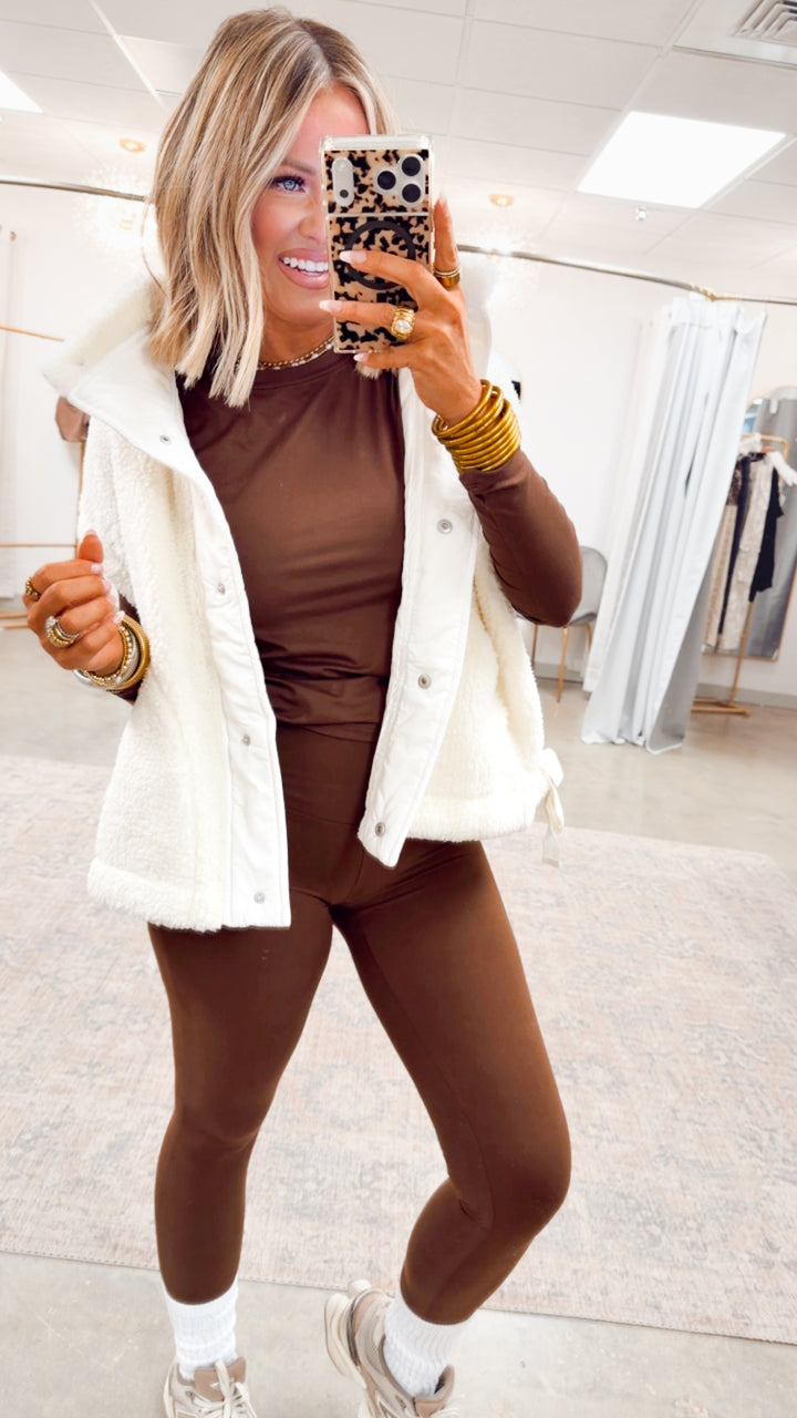 Chalet Sherpa Vest-White