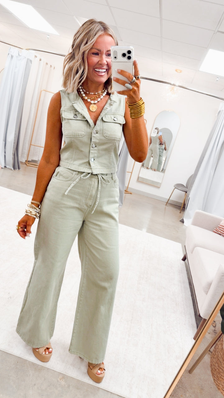 The Oaklynn Utility Set-Olive
