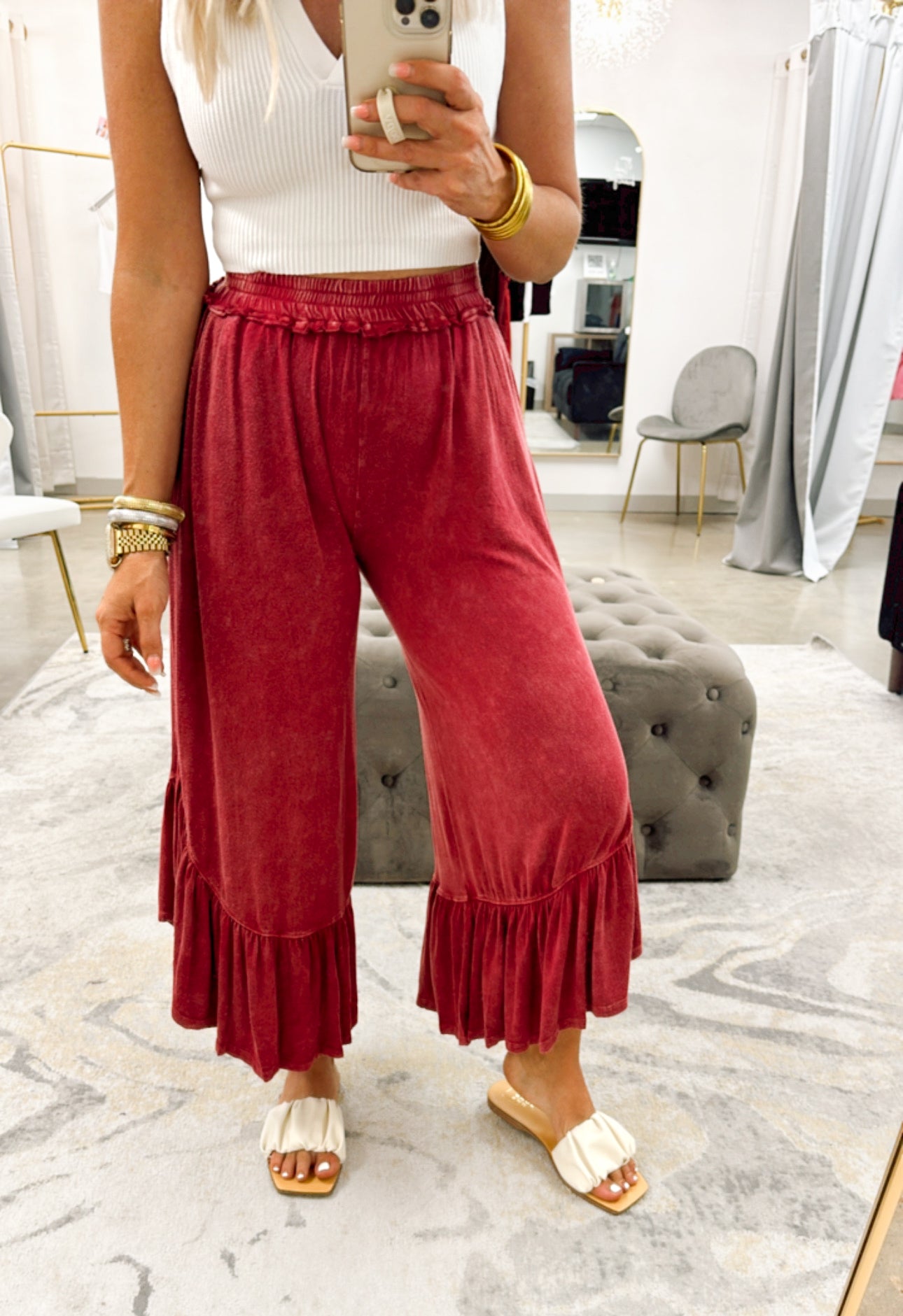 Ruffle capris deals