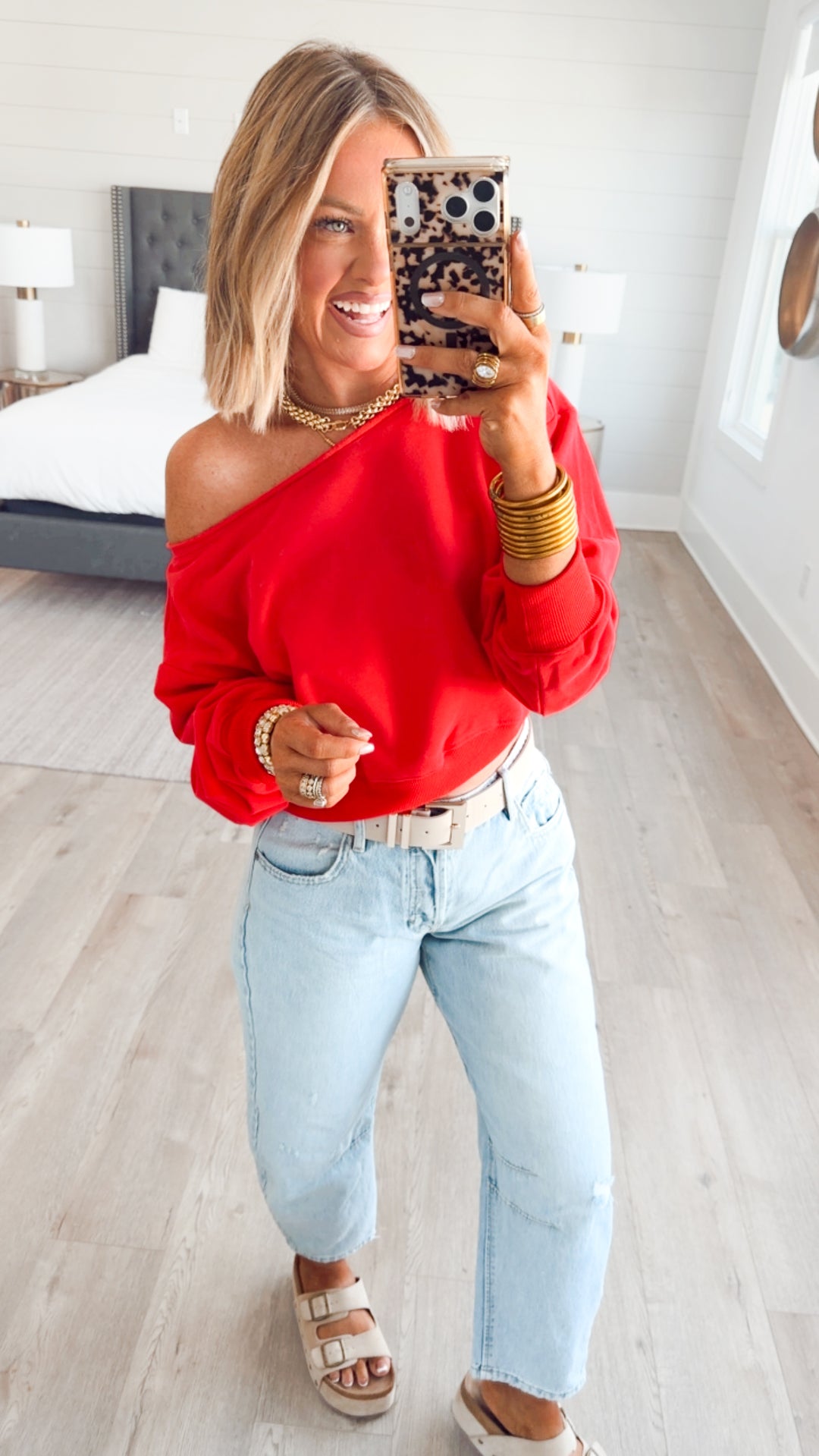 Alina Off Shoulder Sweatshirt-Red