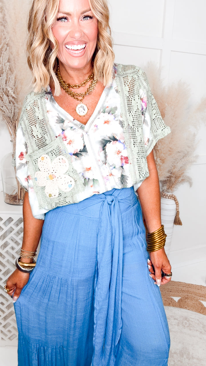 Moon Meadow Top-Sage/Ivory Multi