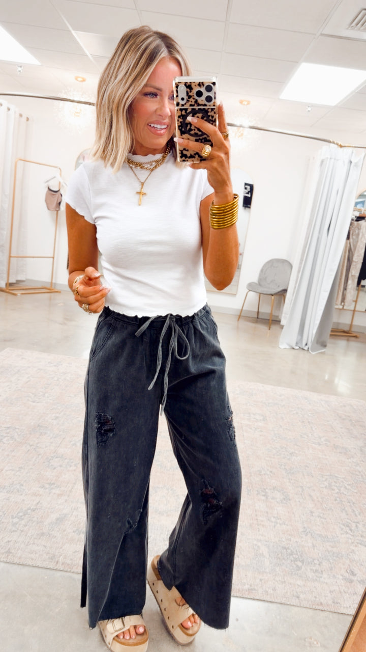 Sweet Scallop Tee-White