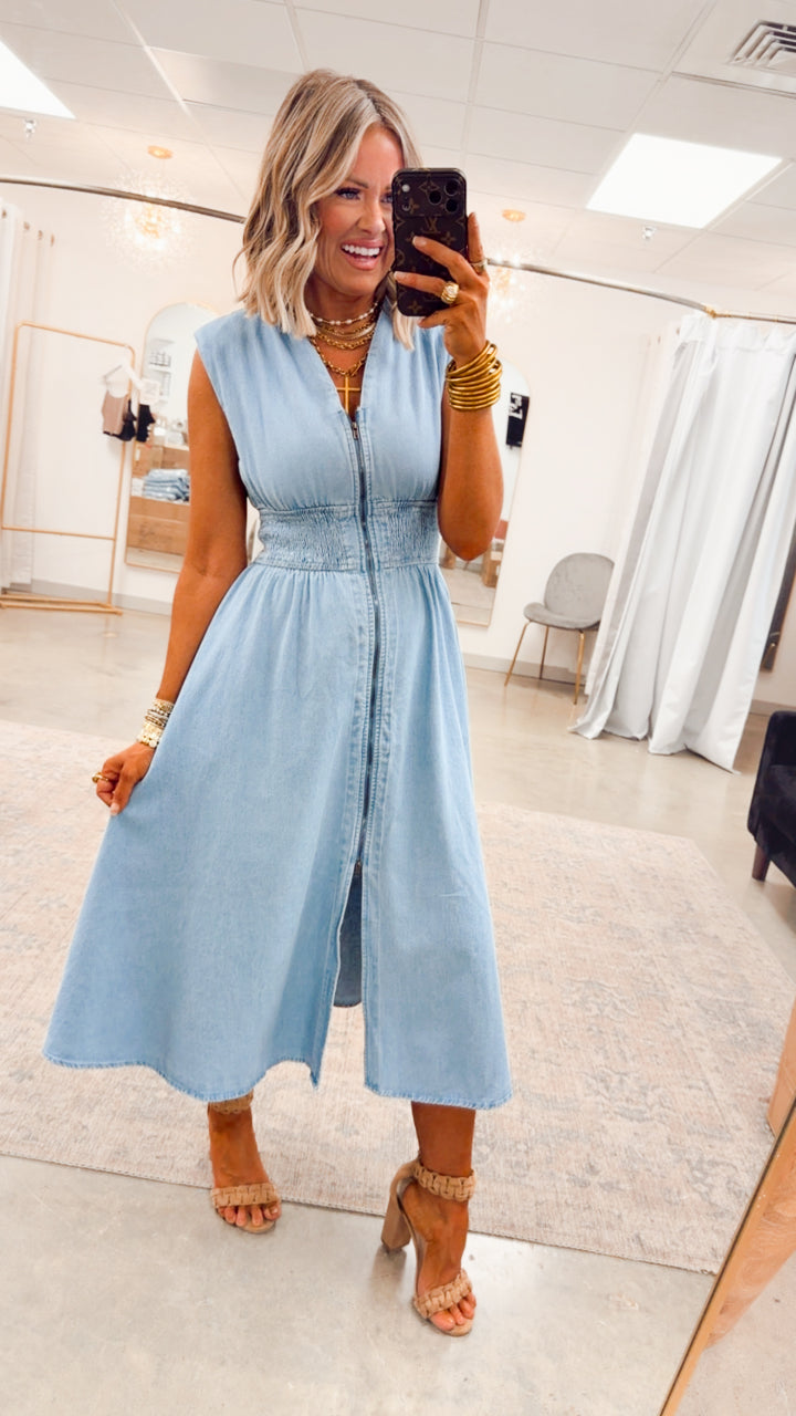 Knox Denim Midi Dress - Light Wash