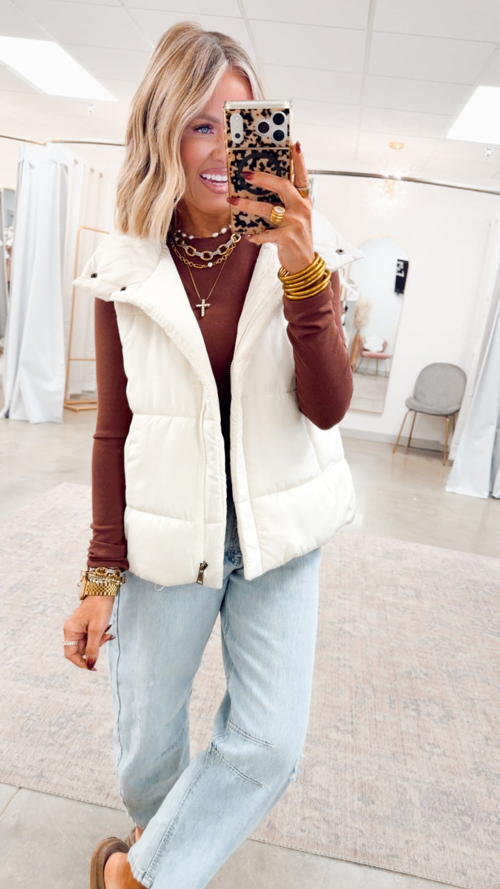 Round Neck Fitted Ribbed Top-Espresso