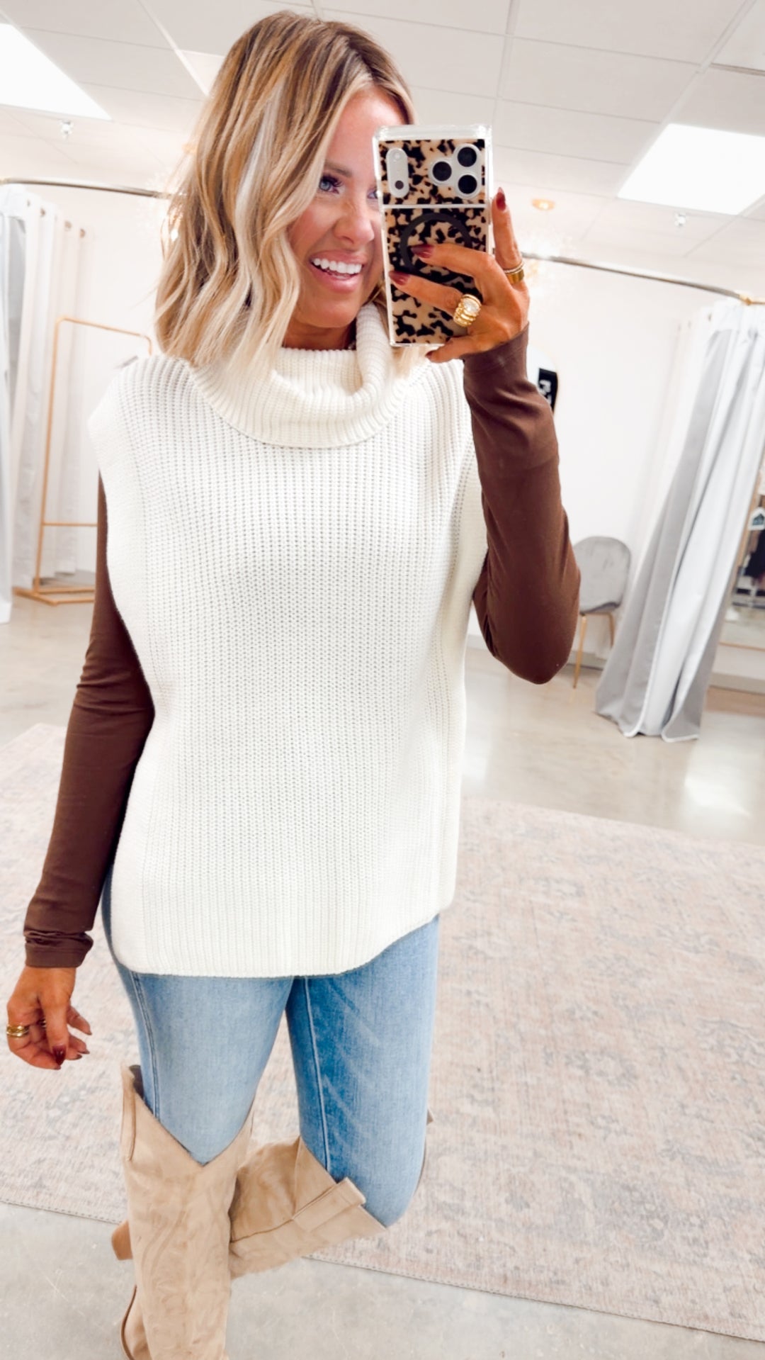 Alpine Breeze Sweater Vest-Cream