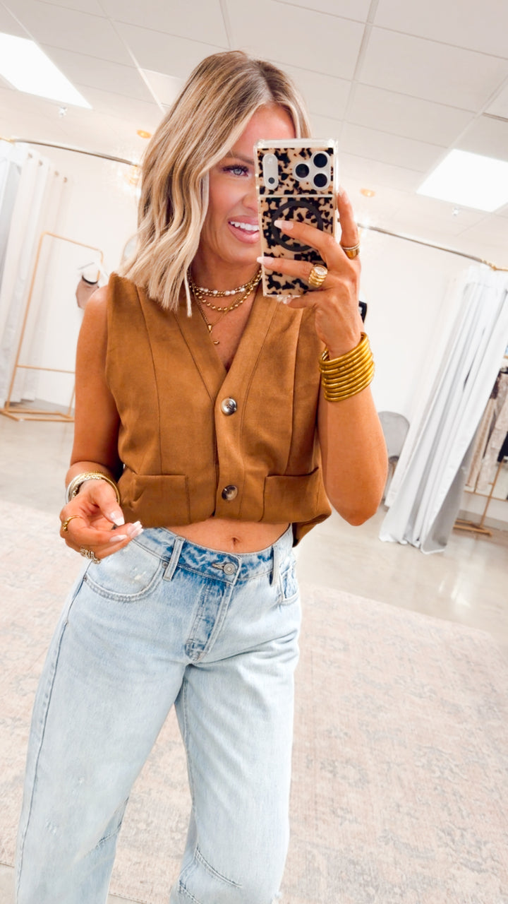 The Adley Suede Vest-Camel