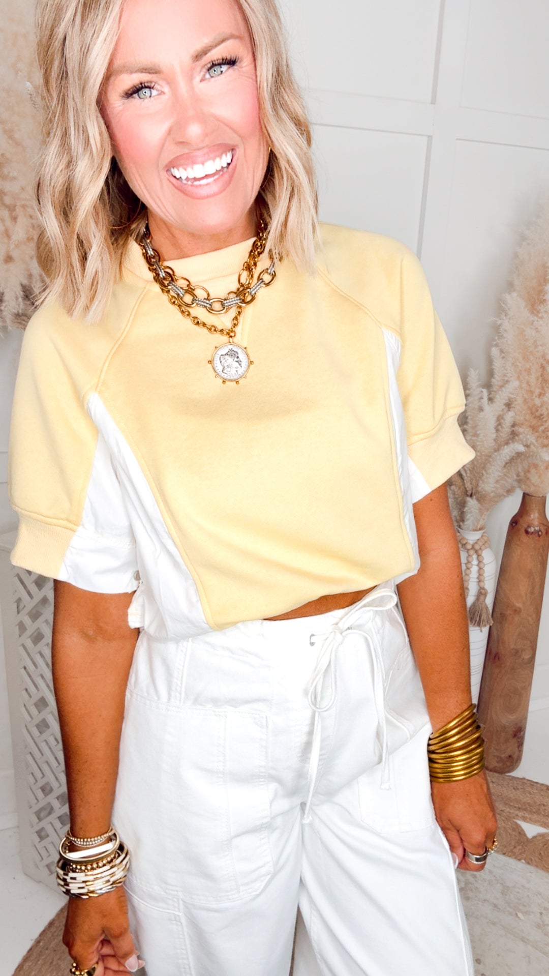 Colorblock Cropped Sweatshirt Top-Butter/White