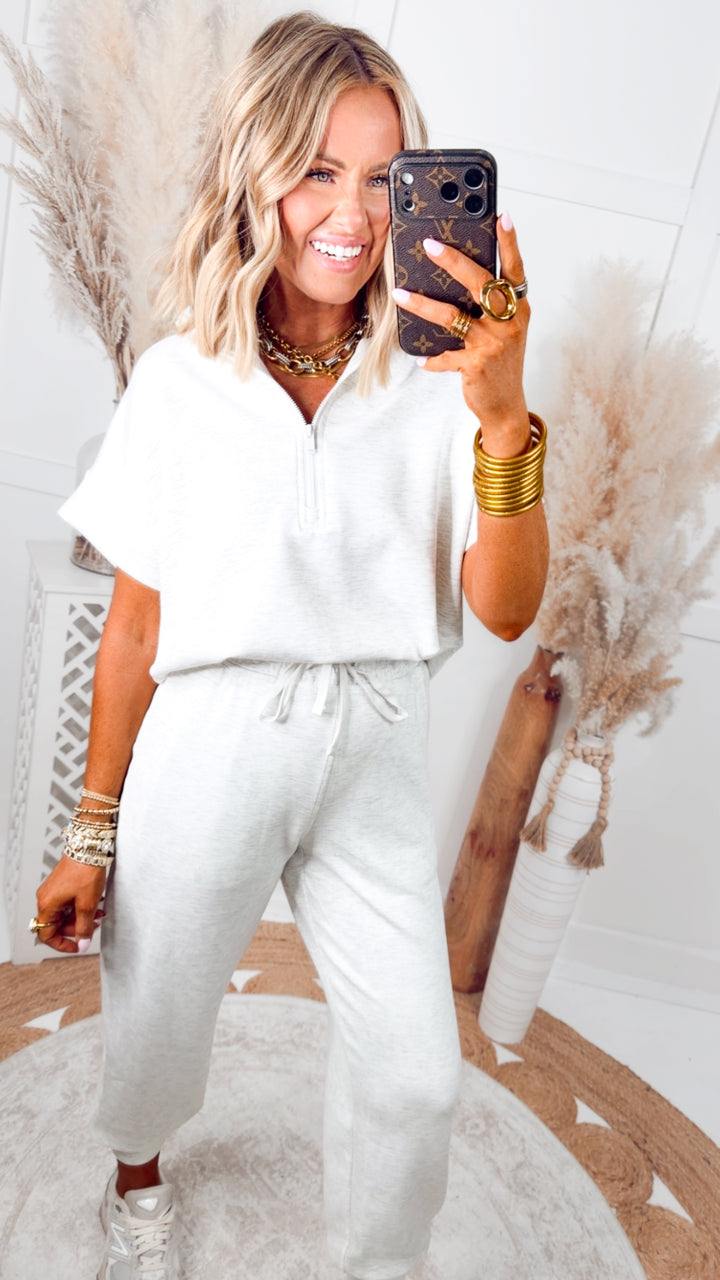 The Effortless On The Go Set-Grey
