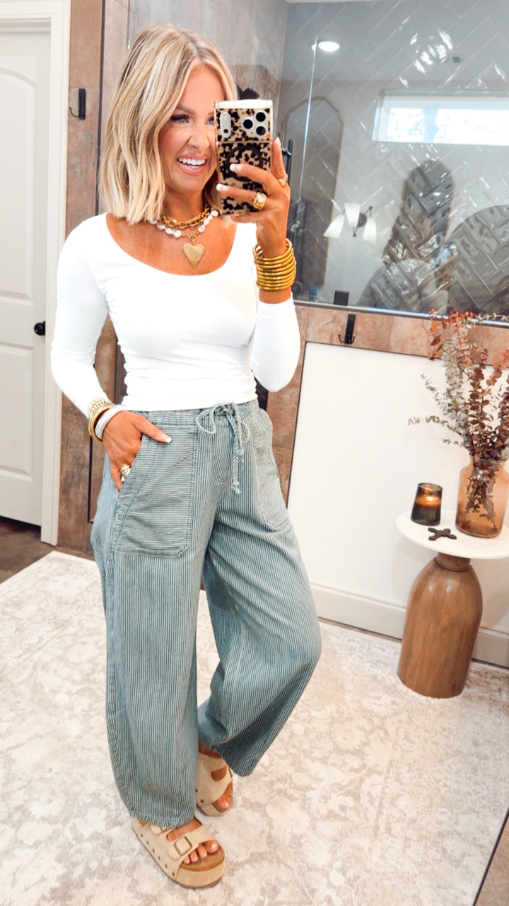 Basic Long Sleeve Scoop Neck Top-White