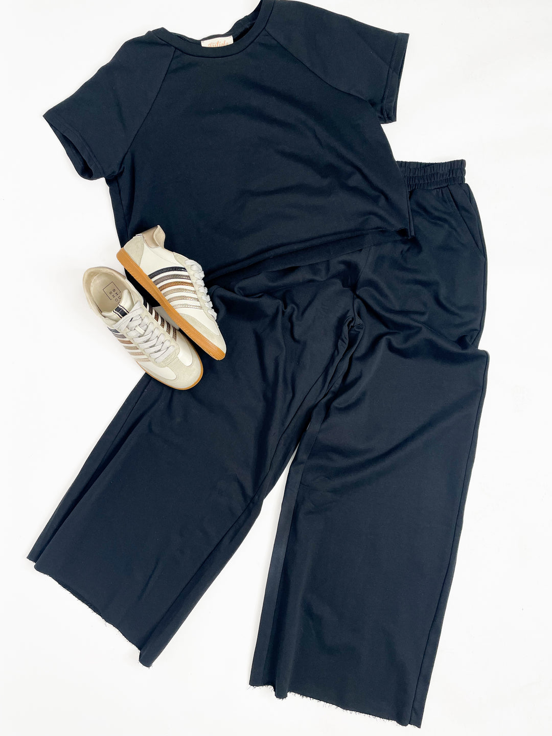 Relaxed Radiance Set-Black