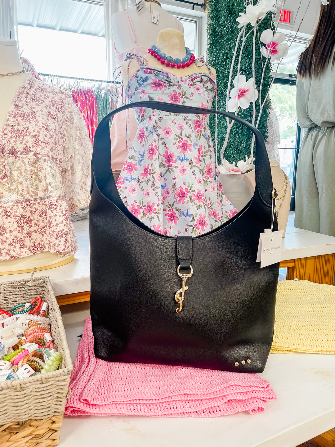 Haddie Hobo Tote-Black