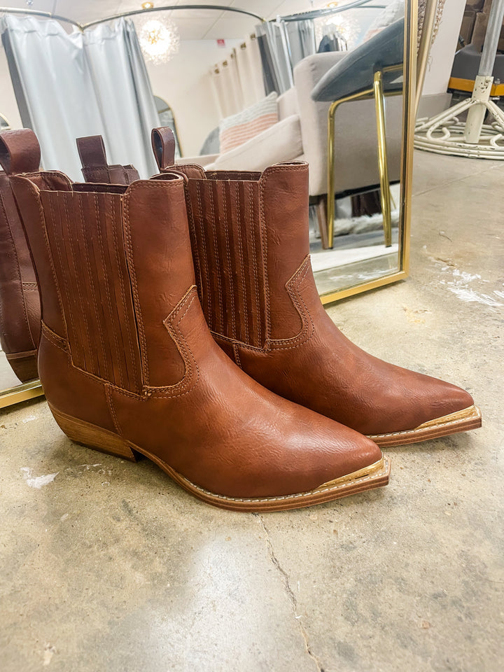 The Radly Boot-Brown