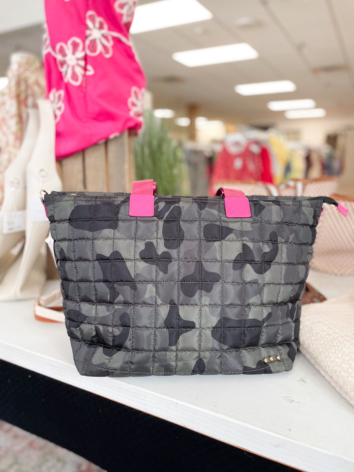 Day Dreamer Quilted Tote Bag-Camo