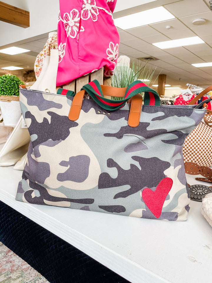 Chelsie Tote-Camo