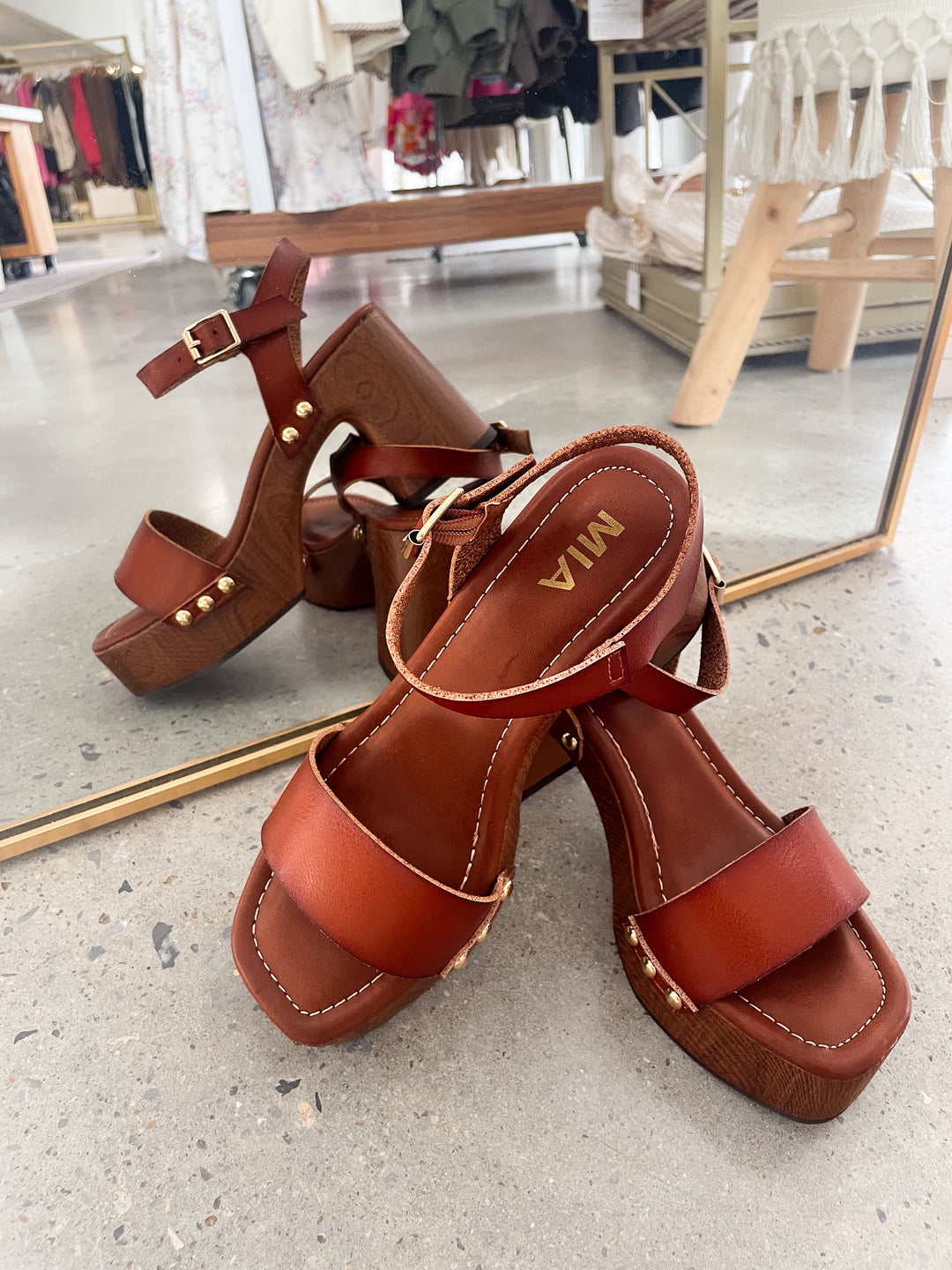 Mia Electrah Platform Sandal-Cognac