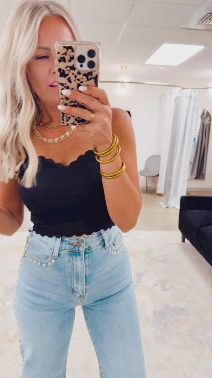 Sweet Scallop Bralette-Black
