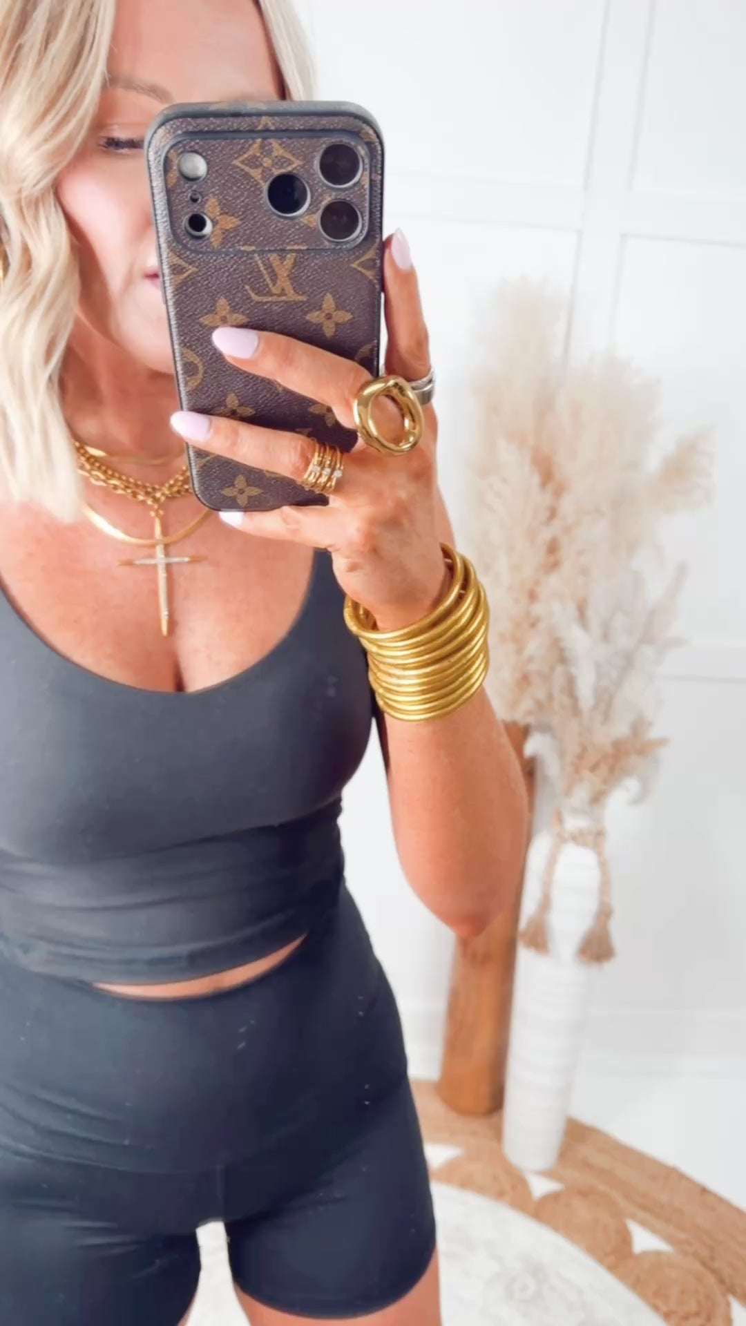 V Neck Yoga Top-Black