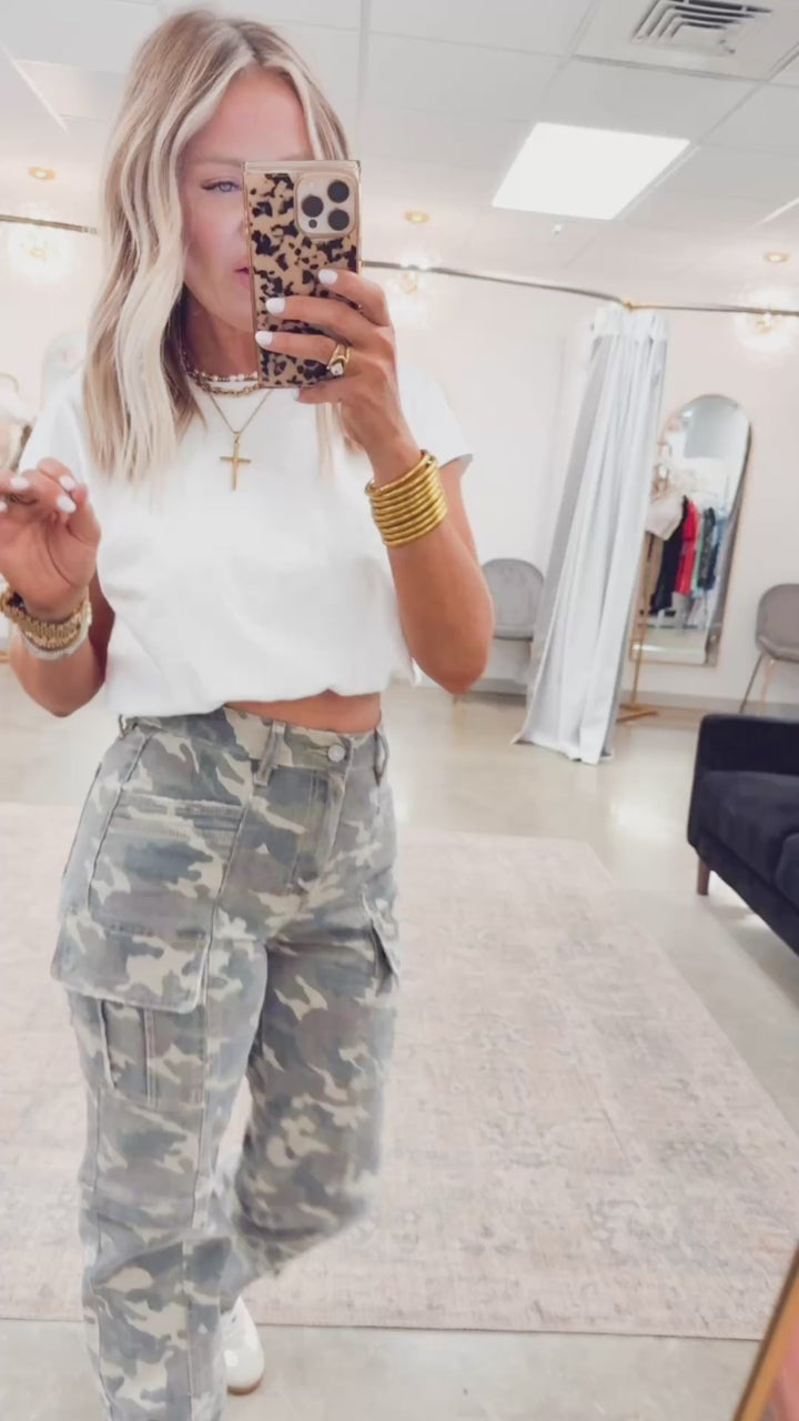 Emma Loose Fit Bubble Hem Top-White