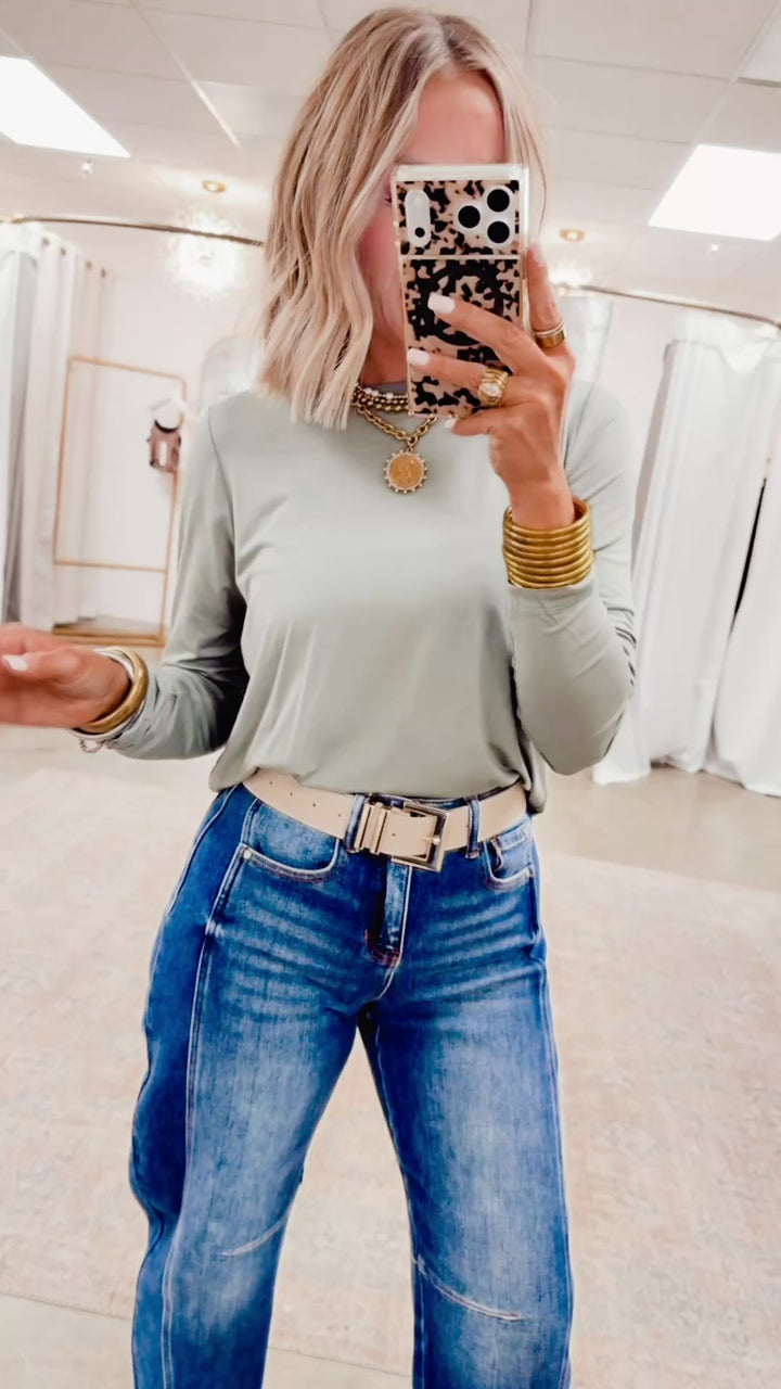 Vale Essential Long Sleeve Top-Green Pea