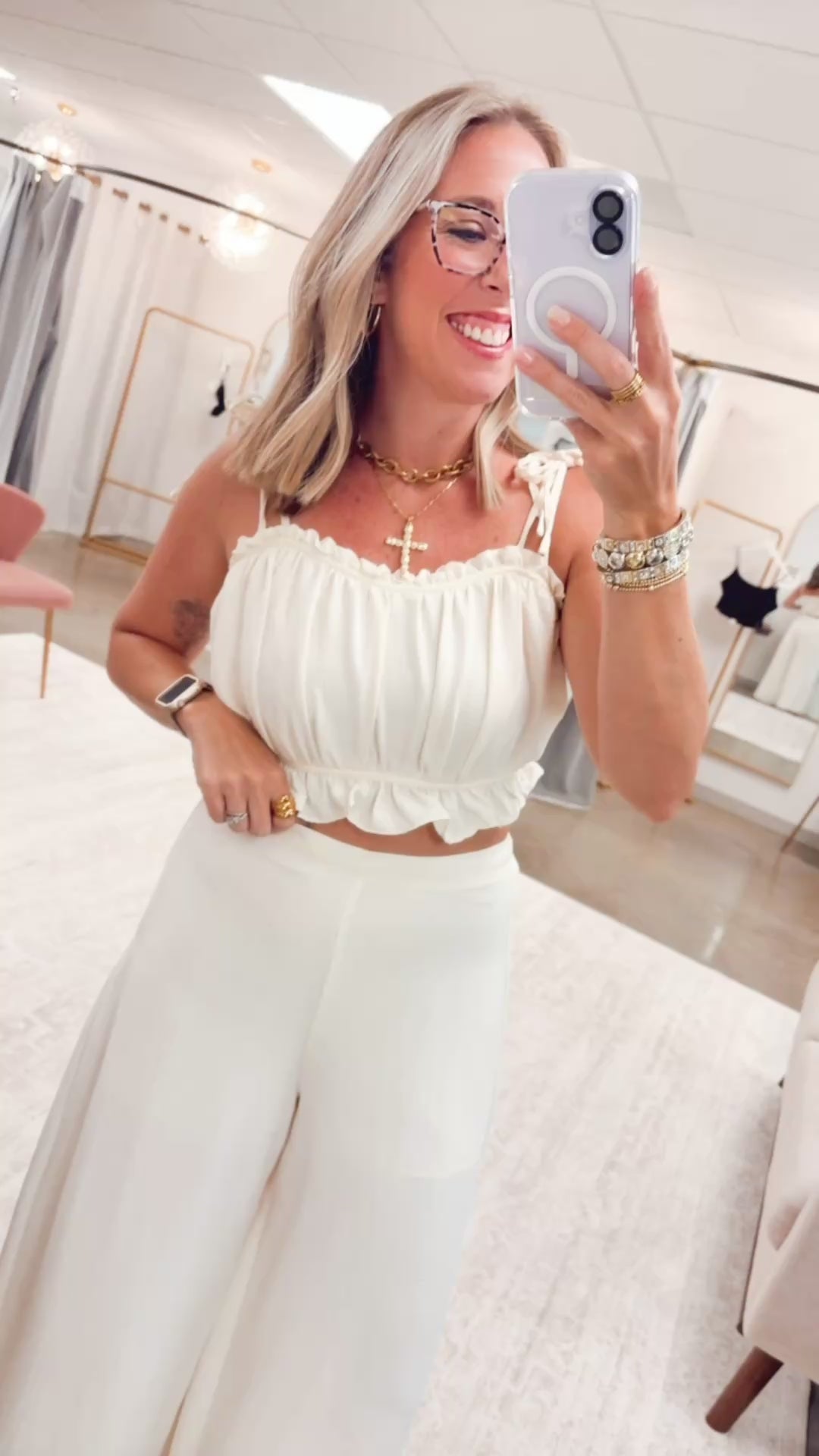 The Sandy Shores Set-Off White