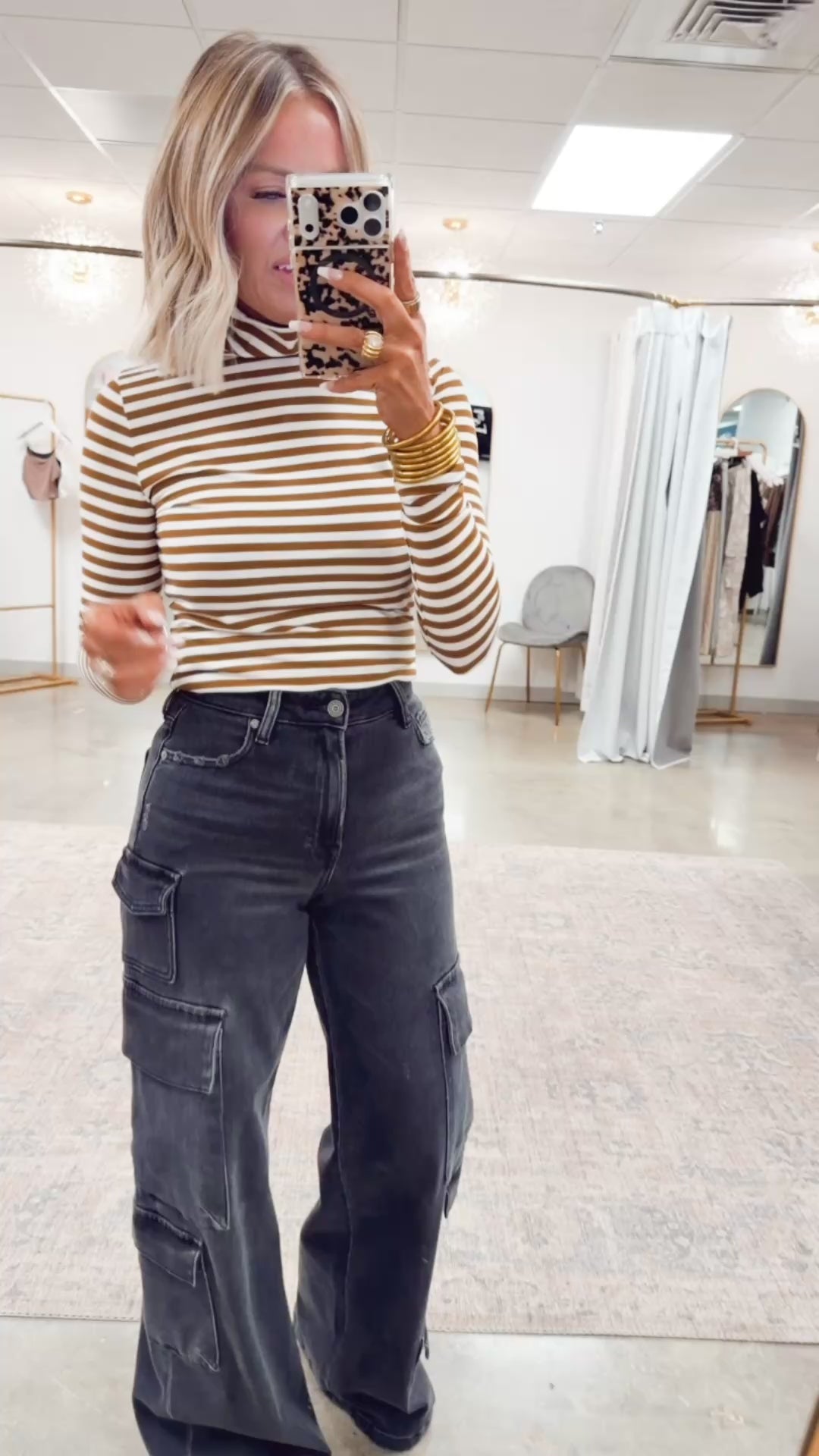 The Lark Turtleneck Top-Brown/White