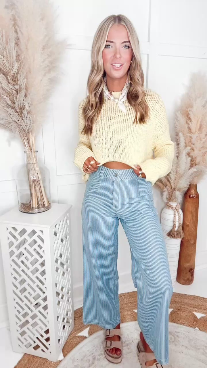 The Sea Hibiscus Sweater-Lemon