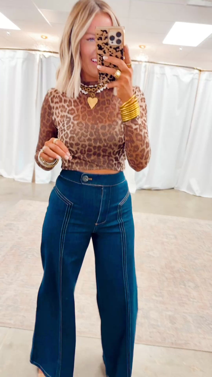 Chic Leopard Mesh Top