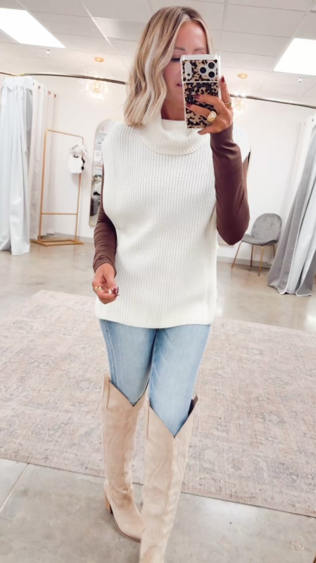 Alpine Breeze Sweater Vest-Cream