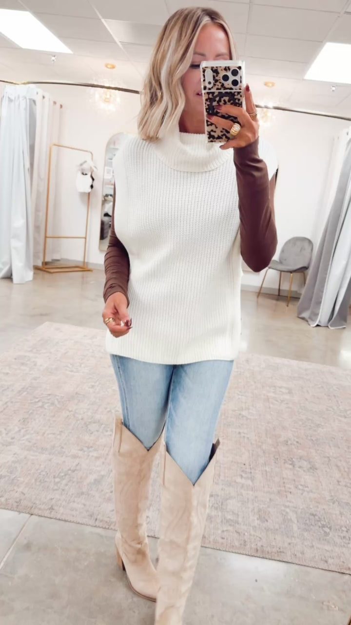 Alpine Breeze Sweater Vest-Cream