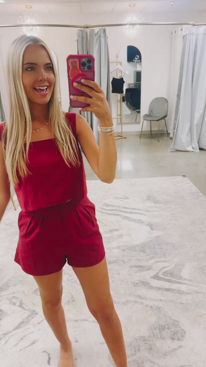 Easygoing Top & Pleated Shorts Set Maroon