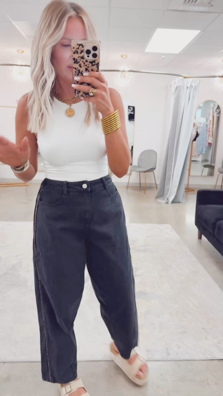 Leopard Print Piping Barrel Jeans